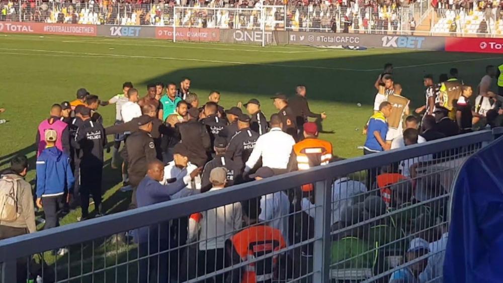 حكم مباراة ن.بركان والصفاقسي: "لم أتعرّض لأي اعتداء .. ولكن!"