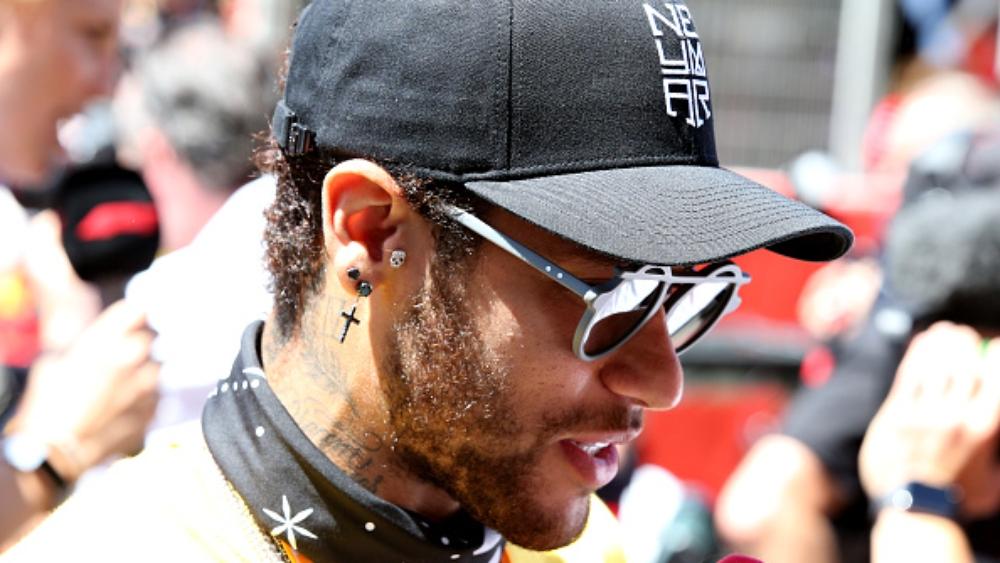 نيمار يتعرض لموقف مُحرج بسبب علامته التجارية