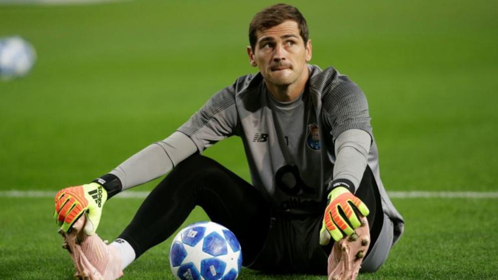 كاسياس: سأعلن عن قراري في الوقت المناسب