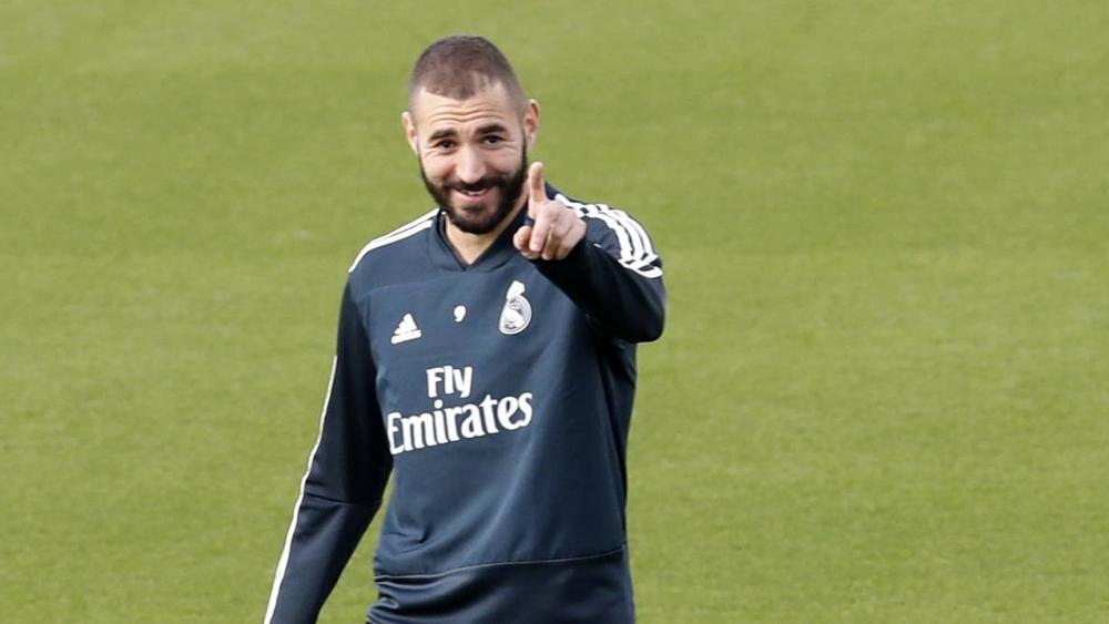 بنزيما يُعلن موقفه من العودة إلى الدوري الفرنسي