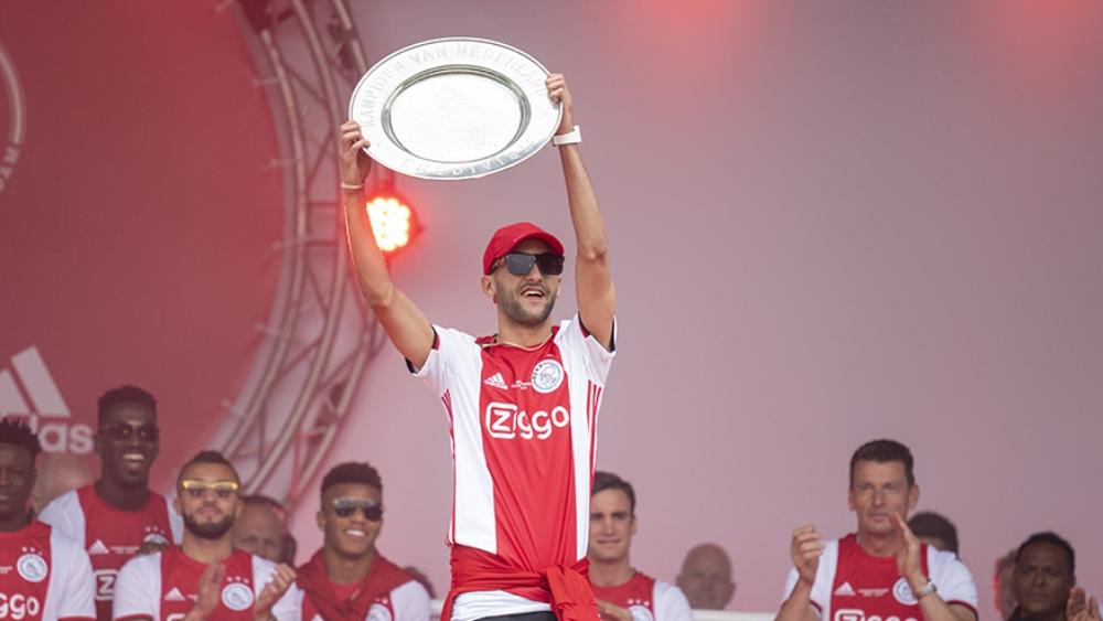 حين ألمح زياش إلى رغبته في حمل قميص أحد أندية إنجلترا.. هل يتحقق "حلمه" في الصيف؟