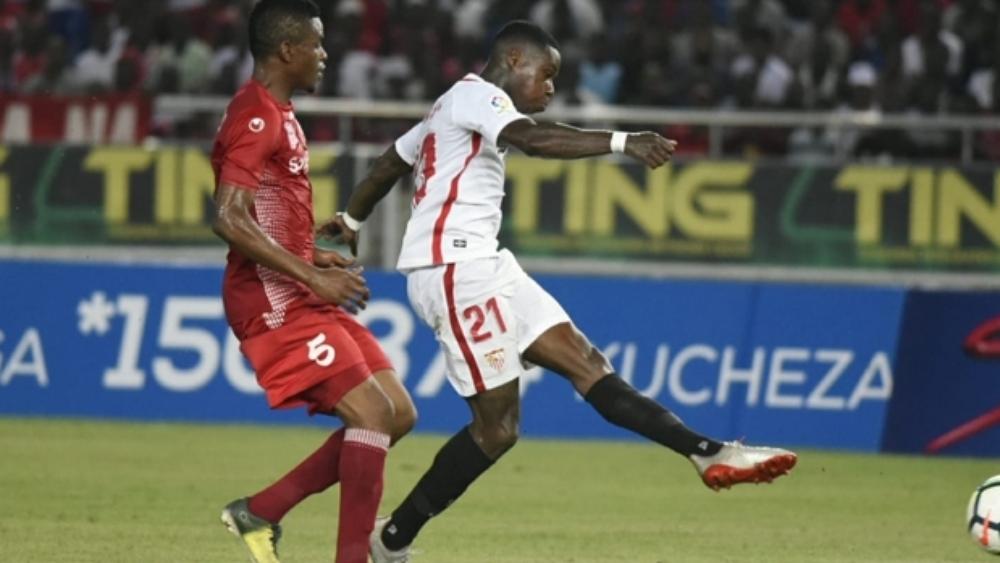 لاعب إشبيلية: "مباراتنا أمام سيمبا كانت تجربة جيدة للغاية"