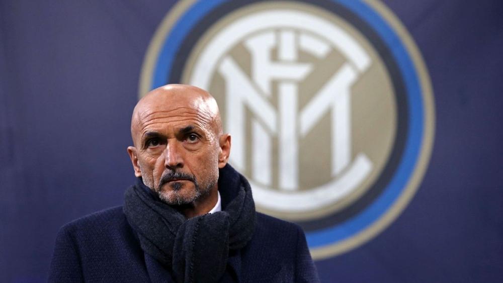 رسميا | إنتر يعلن إقالة مدربه سباليتي