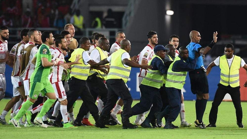 2015 | تونس للكاف: اتحاد "العار" لا يشرفنا التعامل معكم