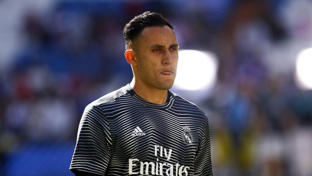 بعد رحيل بوفون.. سان جرمان يريد التعاقد مع نافاس