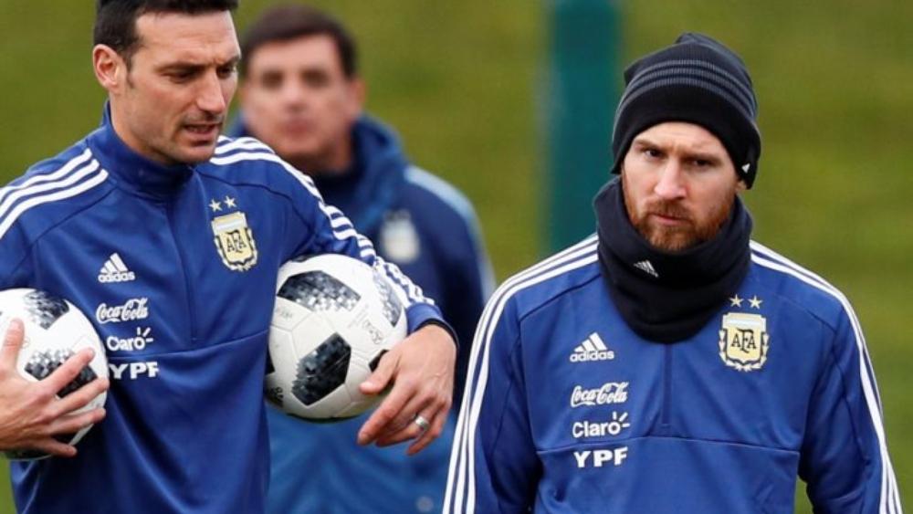 مدرب الأرجنتين يتوعد منافسيه بخط هجوم ناري