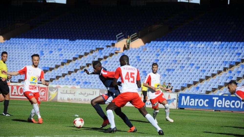 إدارة الكوكب المراكشي "تنتفض" في وجه الجامعة وتطالب بإعادة مواجهة آسفي