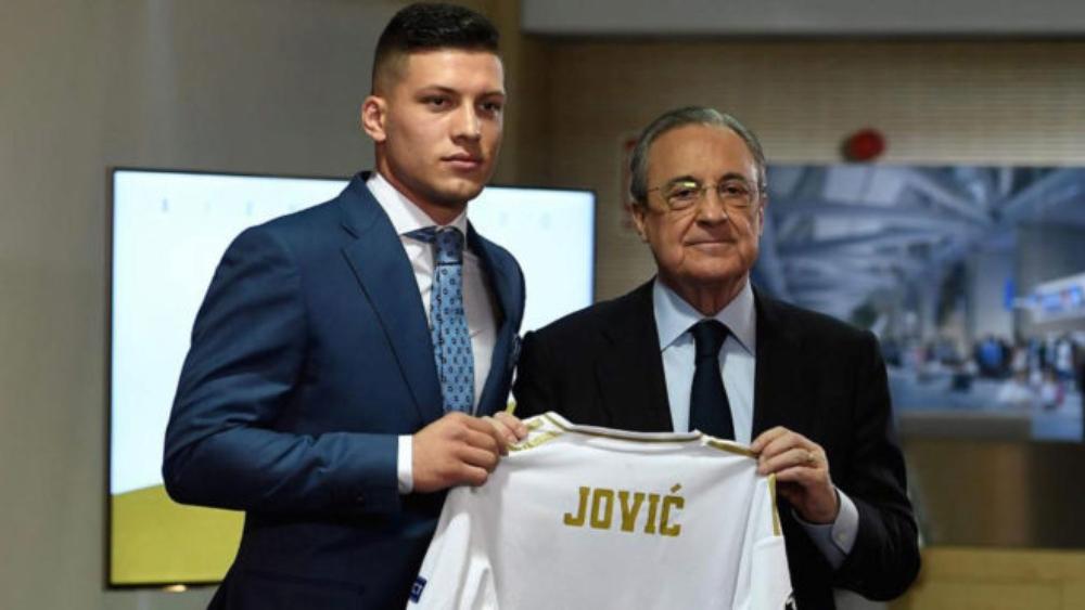 يوفيتش أُثناء تقديمه في البيرنابيو: أنا أسعد شخص في العالم