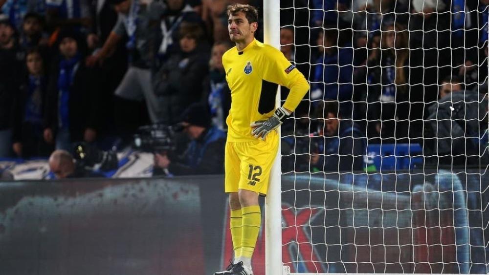 إيكر كاسياس يقرر اعتزال كرة القدم