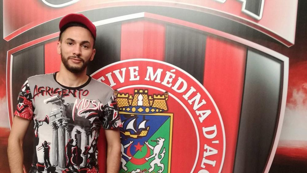 الشرطة الجزائرية تعتقل لاعب مولودية بجاية وبحوزته الـ"كوكايين"