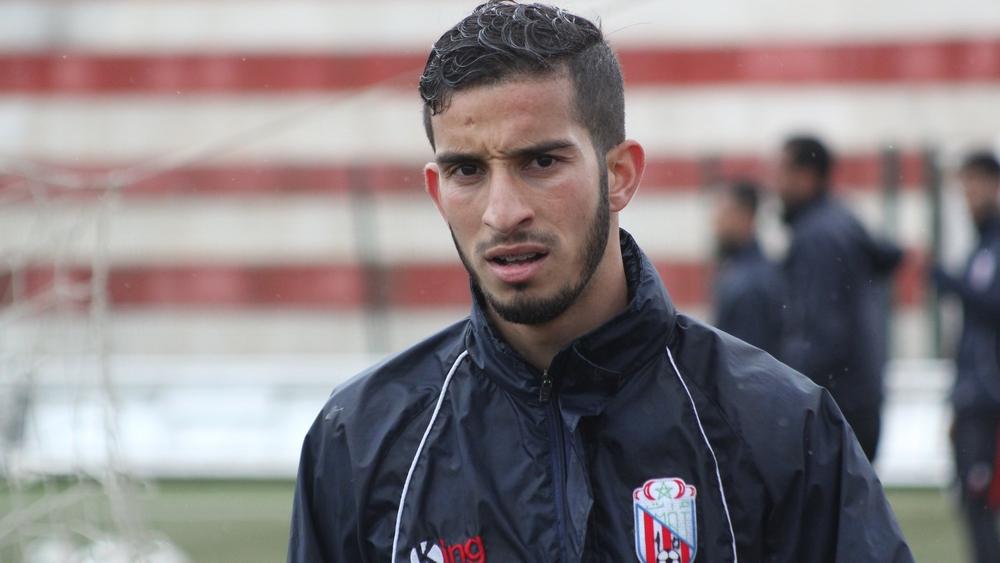 رسميا: زايد كروش يوقع في كشوفات فريق جديد بالبطولة الاحترافية