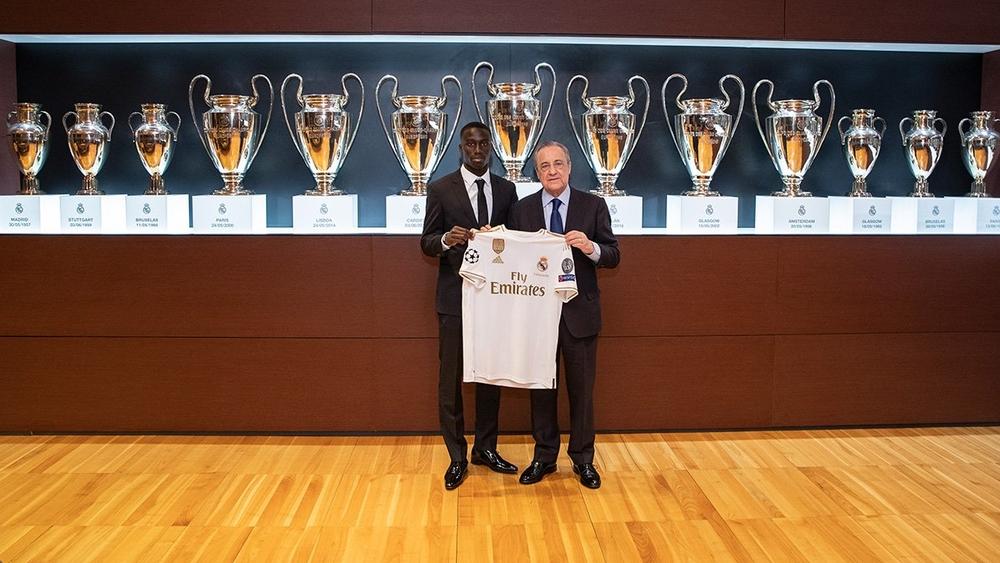 بيريز: "ميندي مثال للفوق.. يعرف كيف يواجه المعوقات لتحقيق أحلامه"