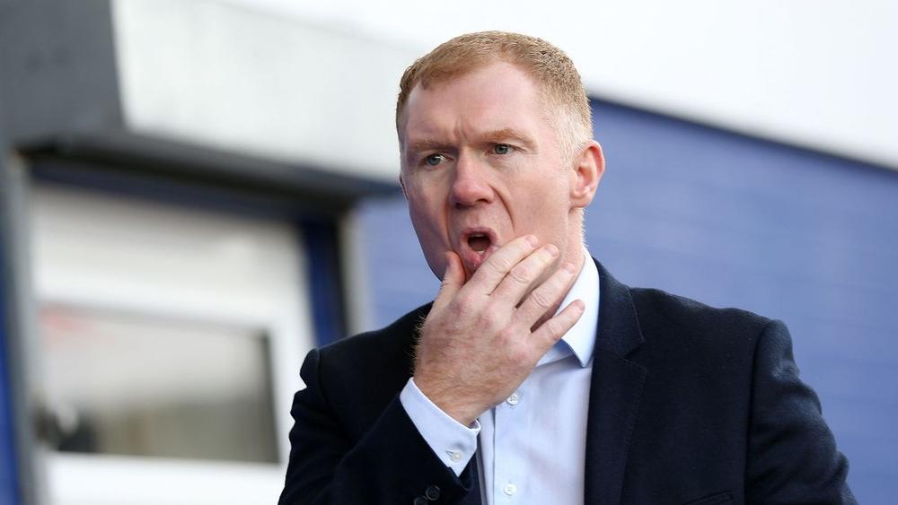 القانون فوق الجميع.. الاتحاد الإنجليزي يعاقب سكولز بسبب "المراهنات"