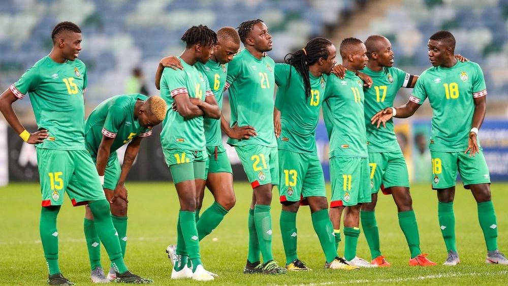 بعد حل "أزمة" المِنَح.. لاعبو زيمبابوي يتراجعون عن فكرة "مقاطعة" افتتاح "الكان"