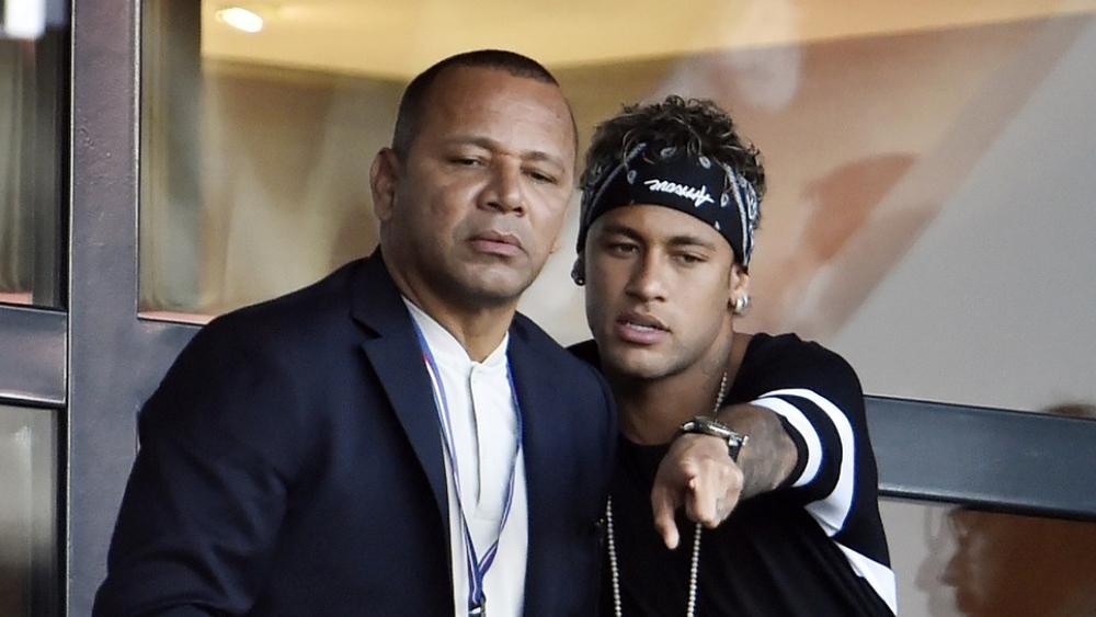 والد نيمار يخرج عن صمته ويكشف حقيقة تفاوضه مع برشلونة