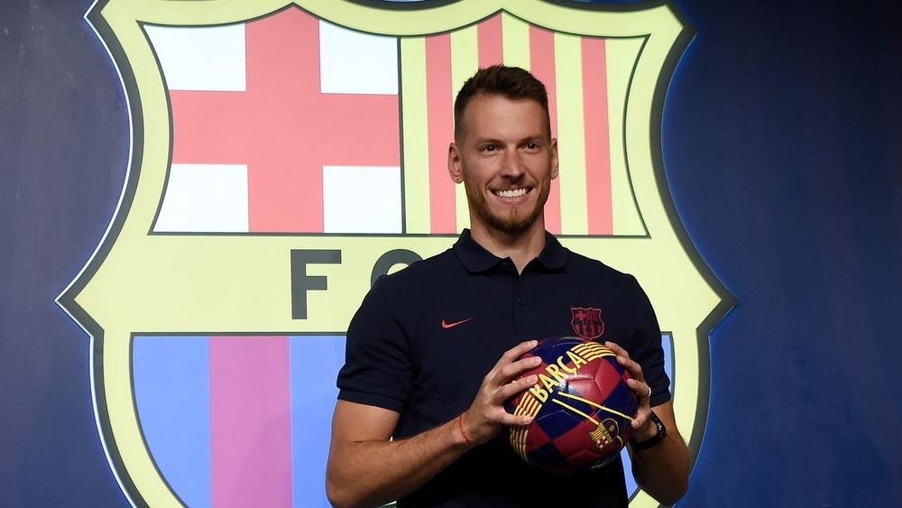 نيتو: سبب رئيسي دفعني للانضمام إلى برشلونة