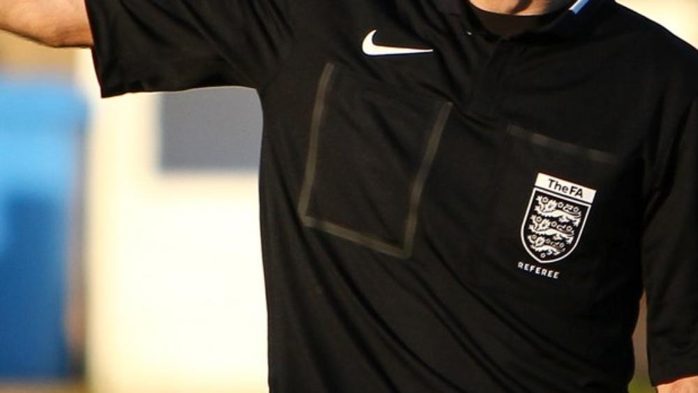 الاتحاد الإنجليزي يطبق "الطرد المؤقت" في بطولات الناشئين