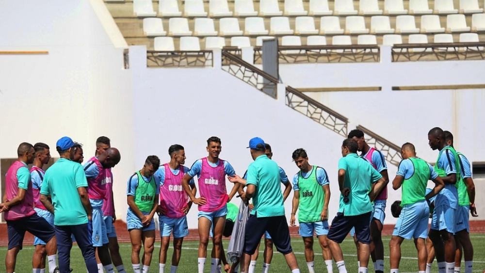 نبيل نغيز يوجه الدعوة لـ23 لاعبا لخوض معسكر اتحاد طنجة بتركيا