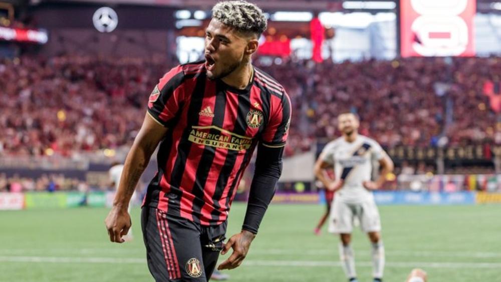 أتلانتا يقتنص صدارة المجموعة الشرقية من الدوري الأمريكي