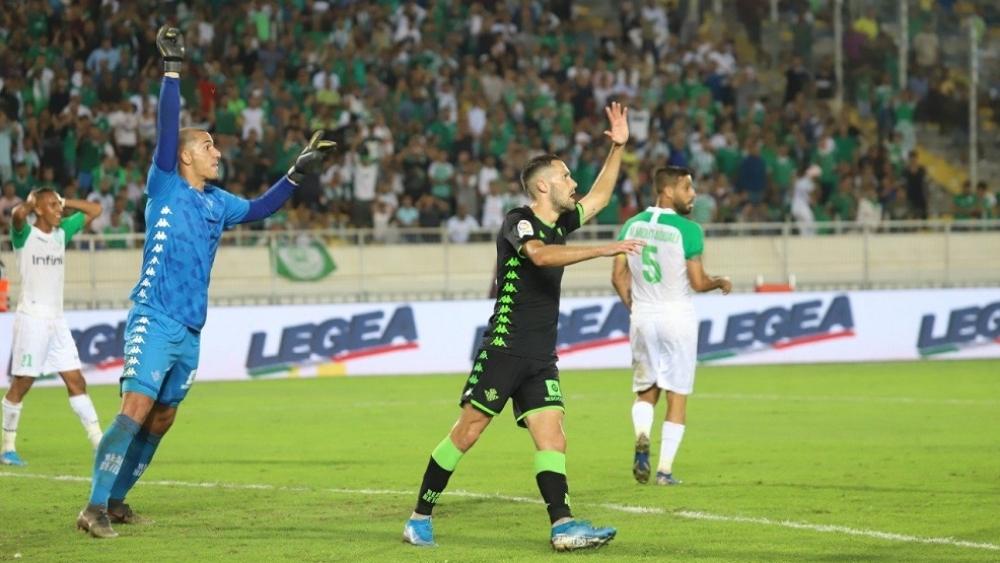 الرجاء تنهزم أمام ريال بيتيس في "الدقائق الأخيرة"