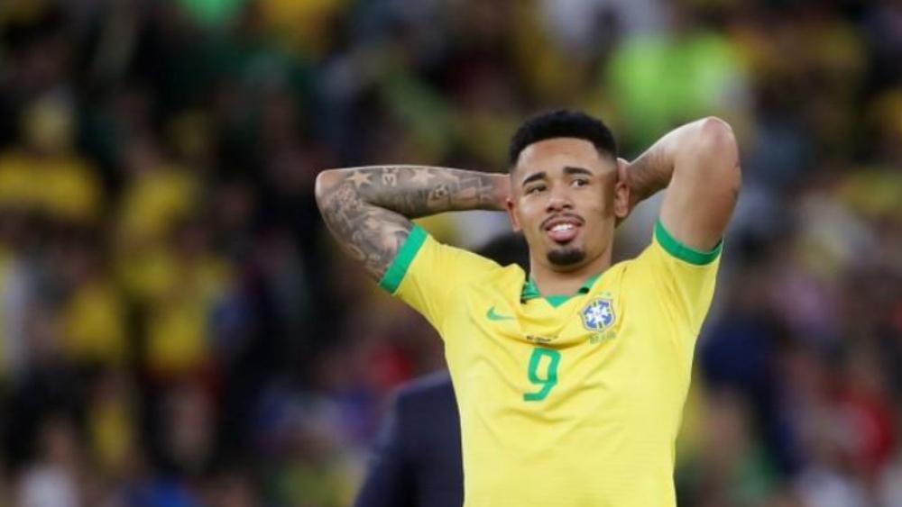 إيقاف البرازيلي غابرييل جيسوس شهرين دوليا بسبب "نوبة غضب" في نهائي كوبا أمريكا