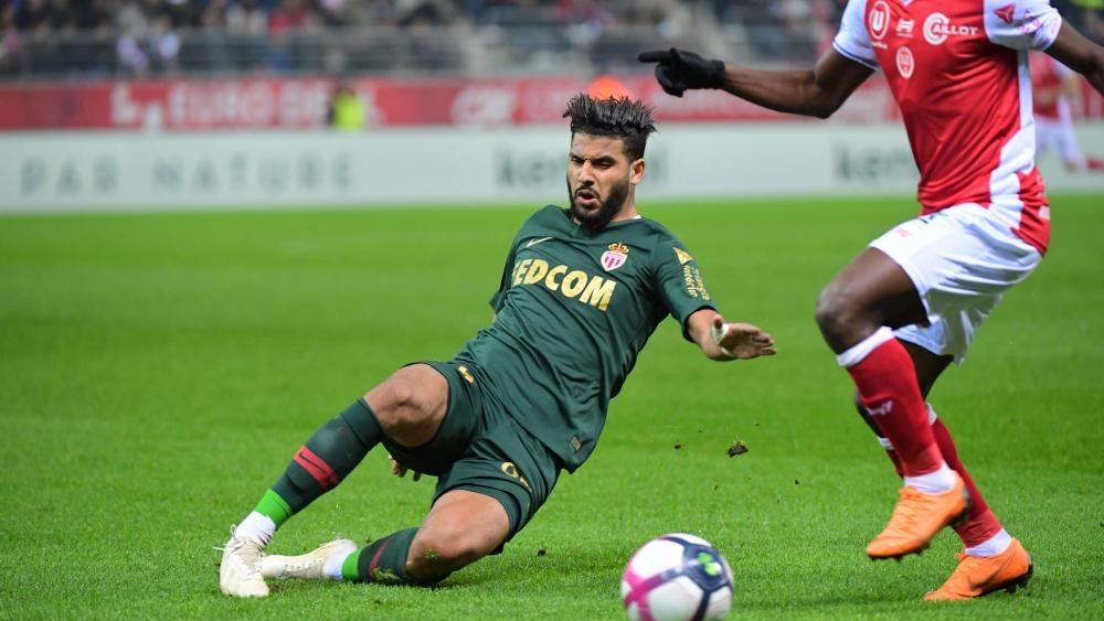 غلطة سراي يستهدف آيت بناصر .. ويسعى لضمه رُفقة المخضرم فالكاو