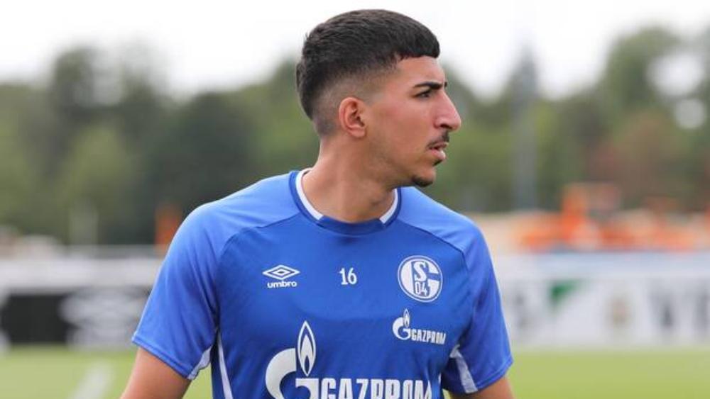 المغربي بوجلاب يغيب عن شالكه بداعي الإصابة