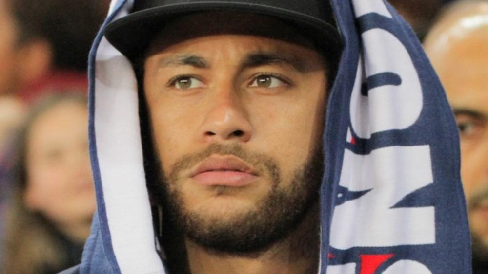 نيمار أصبح من الماضي.. جماهير باريس سان جرمان غاضبة: "رحل منذ شهرين.. ما يهم هو الشعار والنادي"