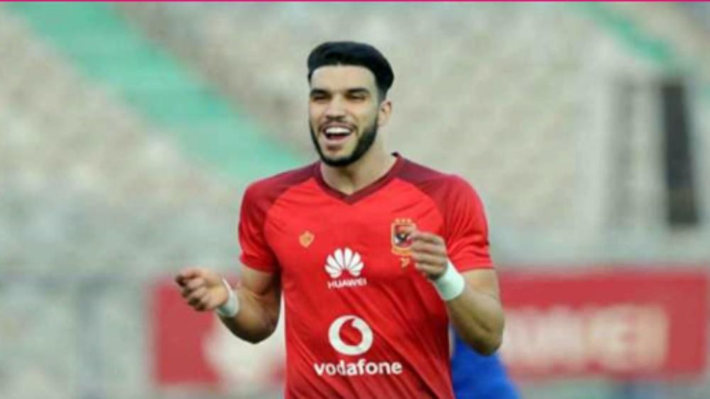 أزارو يرُدُّ على "الانتقادات" برقم فردي "مُميَّز" مع الأهلي