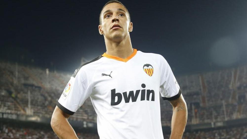 غياب رودريغو عن فالنسيا يُقرّبه من أتلتيكو مدريد