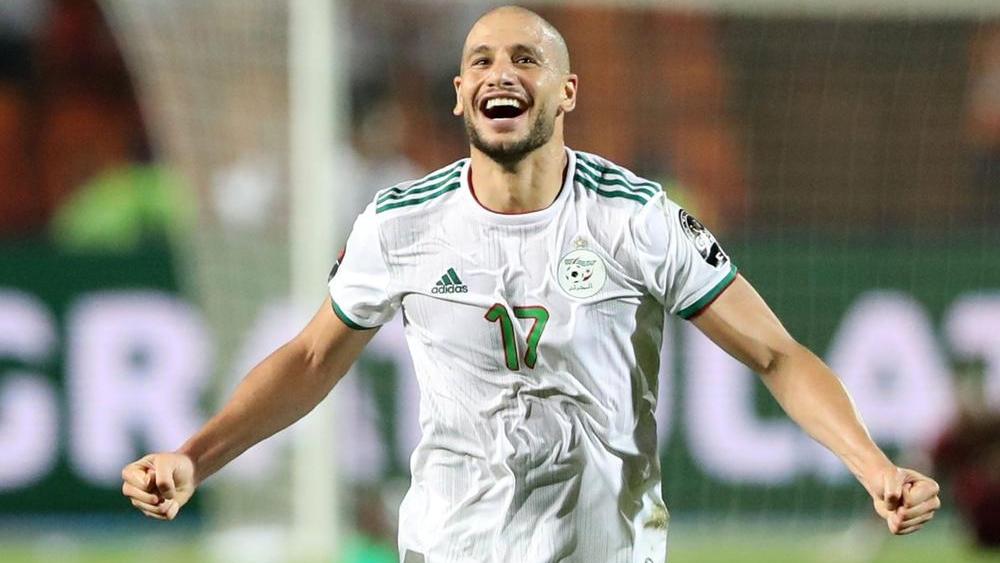 الجزائري قديورة يصل قطر للتعاقد مع الغرافة