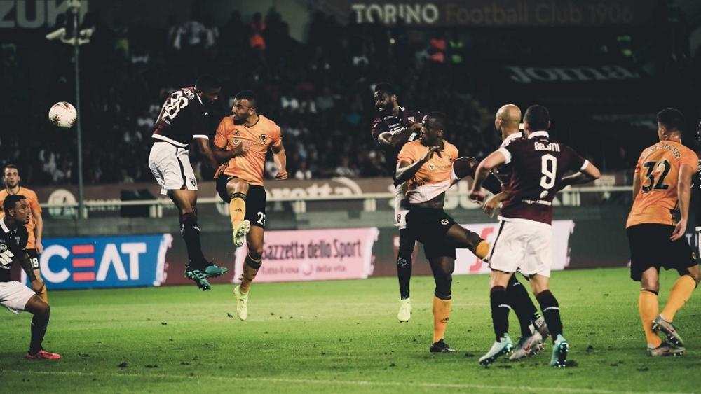 ملحق الدوري الأوروبي | رومان سايس شارك كأساسي في فوز وولفرهامبتون على تورينو