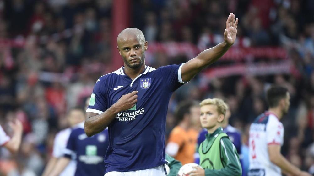 كومباني يقدم استقالته من تدريب أندرلخت ويتحول إلى "قائد" الفريق