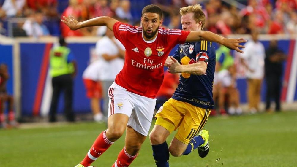 تاعرابت احتياطي في مباراة القمة بين بنفيكا وبورتو