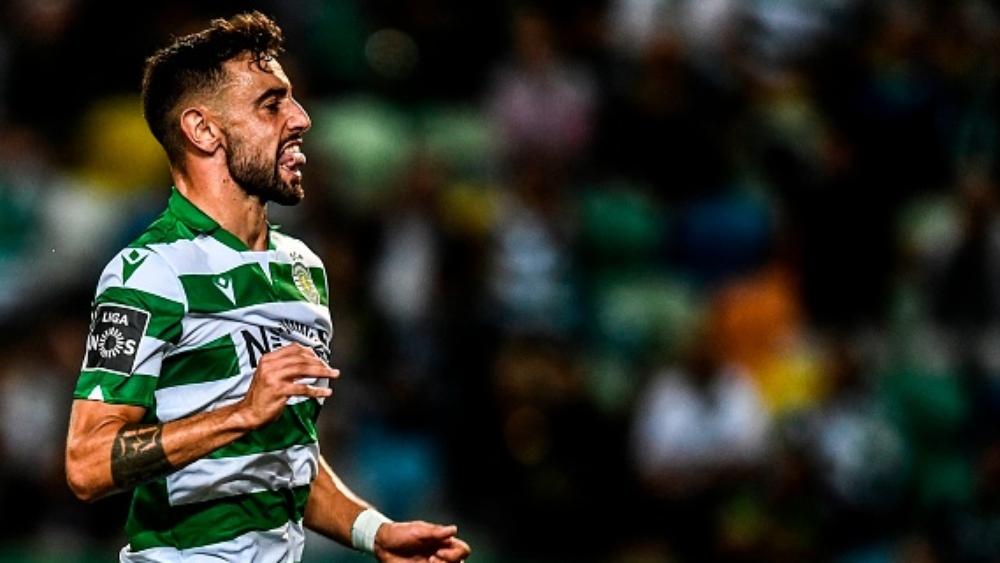 جماهير مان يونايتد تهاجم الإدارة بسبب ما فعله برونو فيرنانديز