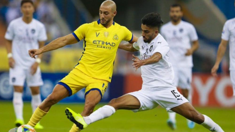 الإشادات تَنْهالُ على أمرابط بعد فوز النصر على السد