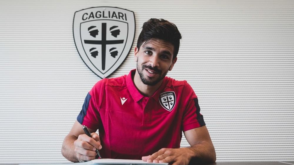 رسميا | كالياري يضم الأرجنتيني سيميوني من فيورنتينا