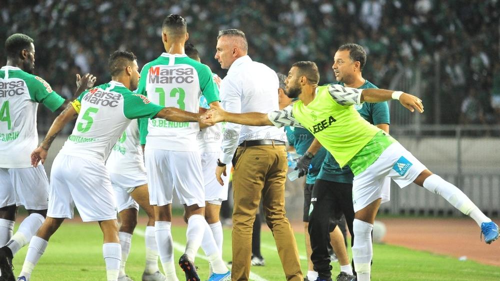 كارتيرون يكشف قائمة الرجاء الرياضي لمواجهة نهضة الزمامرة