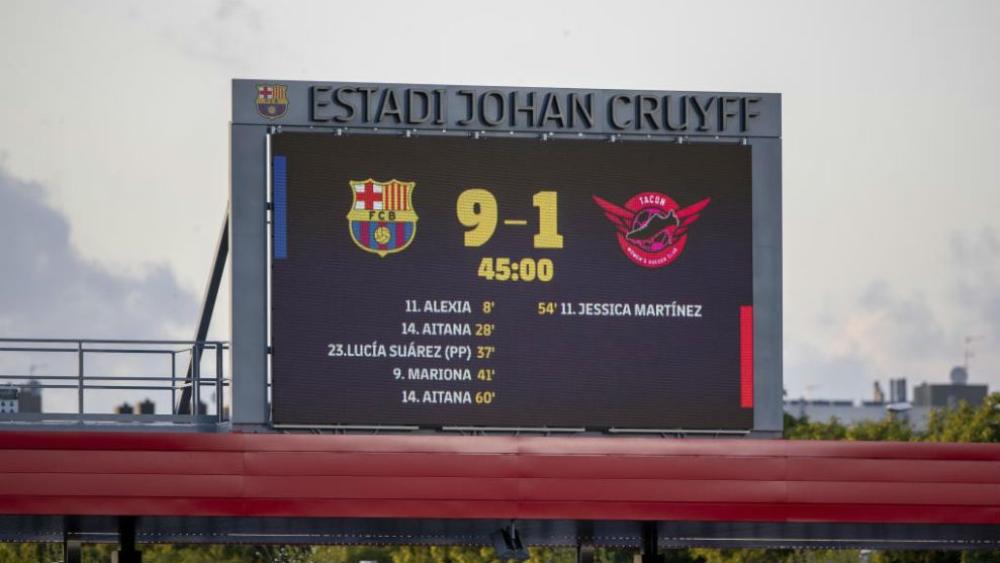 برشلونة يربح أول كلاسيكو "نسائي" بتسعة أهداف