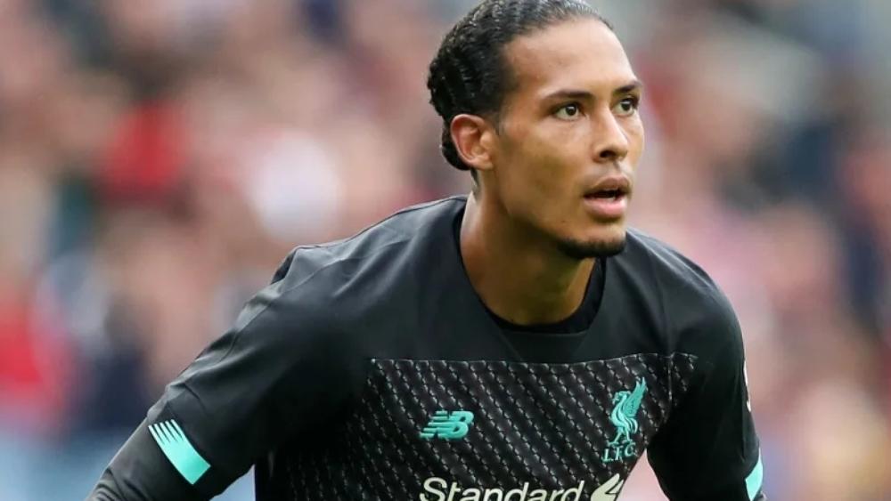 ريال مدريد يوجه بوصلته نحو فان دايك رغم اقترابه من التجديد مع ليفربول