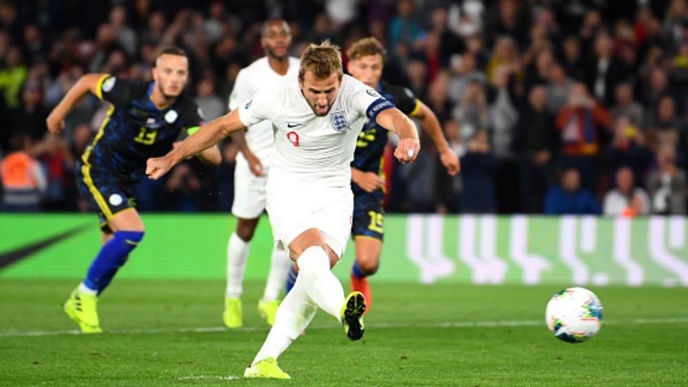 تصفيات اليورو | إنجلترا تُحبط اجتهاد كوسوفو في مباراة الثمانية أهداف