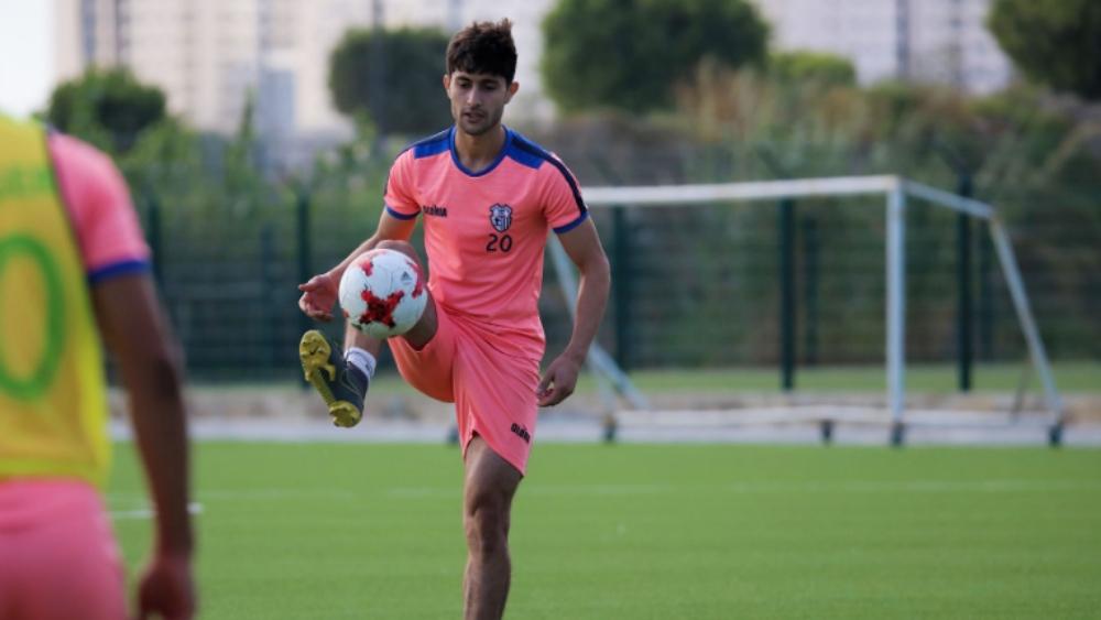 زكرياء الهريش: "أتمنى تحقيق الألقاب رفقة إتحاد طنجة لإسعاد الجماهير"