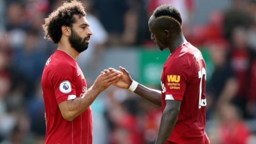 ماني يُنهي أزمته مع صلاح: "أحيانًا نحتاج للتحدث وجهًا لوجه..."