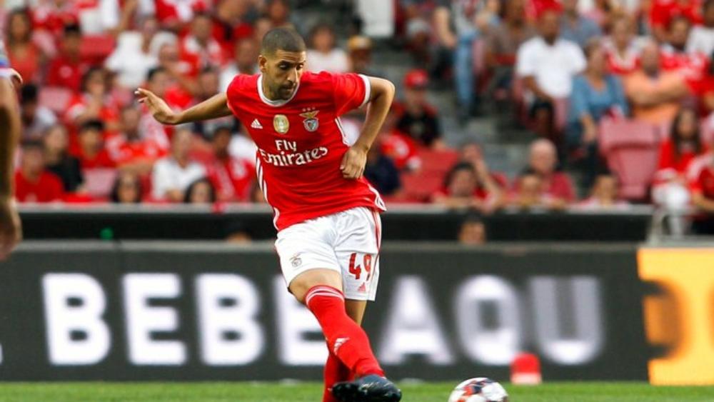 تاعرابت حاضر في قائمة بنفيكا لمباراة لايبزيغ بدوري الأبطال