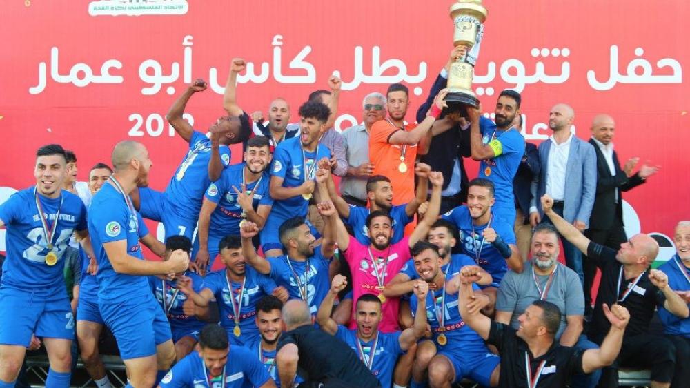 قوات الاحتلال الإسرائيلي تحرم لاعبين من فريق هلال القدس الفلسطيني من مواجهة الرجاء