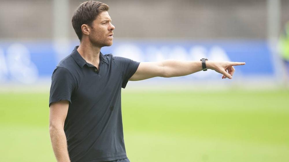 موندو ديبورتيفو | بيريز يُجهز ألونسو من أجل خلافة زيدان في ريال مدريد