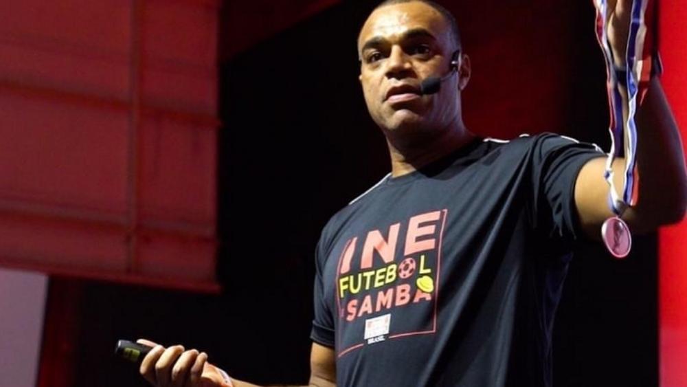 دينيلسون: "أفتقد مشاهدة نيمار في الدوري الإسباني"