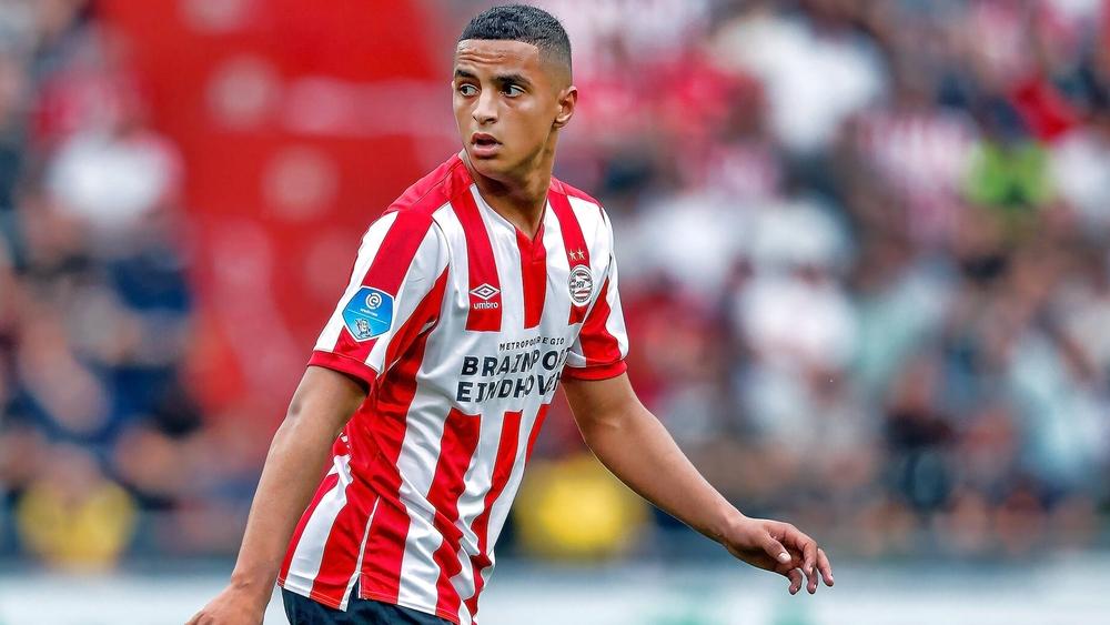 إيحاتارن: "والدي مُصاب بمرض خطير .. ورغبتي هي البقاء بجانبه"