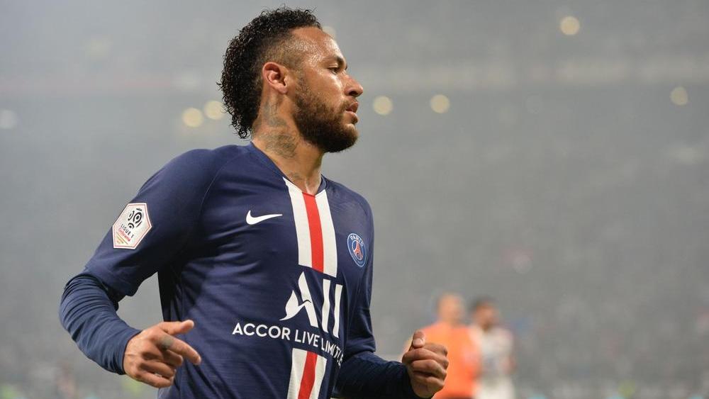 نيمار: "سعيد ومرتاح مع باريس سان جيرمان"