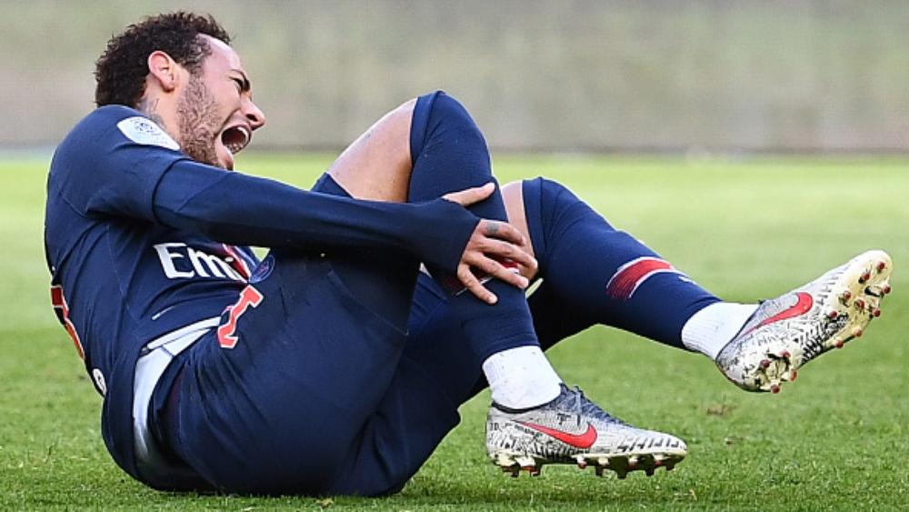 هل تحول نيمار إلى لاعب زجاجي في باريس؟